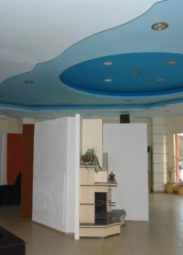 Business spaces for sale in Drama